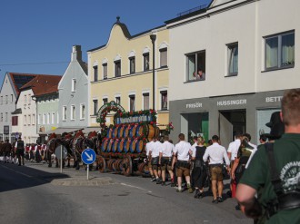 Volksfestauszug19_026.jpg