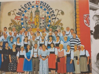 Museum_100-Jahre-Volksfest-Vilsbiburg_001.jpg
