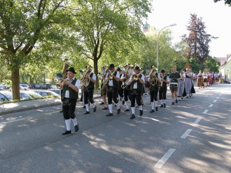 Volksfestauszug19_030.jpg