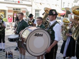 Volksfestauszug19_014.jpg